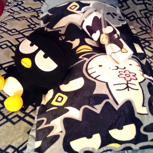 Saniro's Badtz-Maru Hello Kitty & Friends Gift Set - Picture 6 of 7